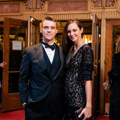 Jesse Spencer’s Wife: Everything To Know About Kali Woodruff。